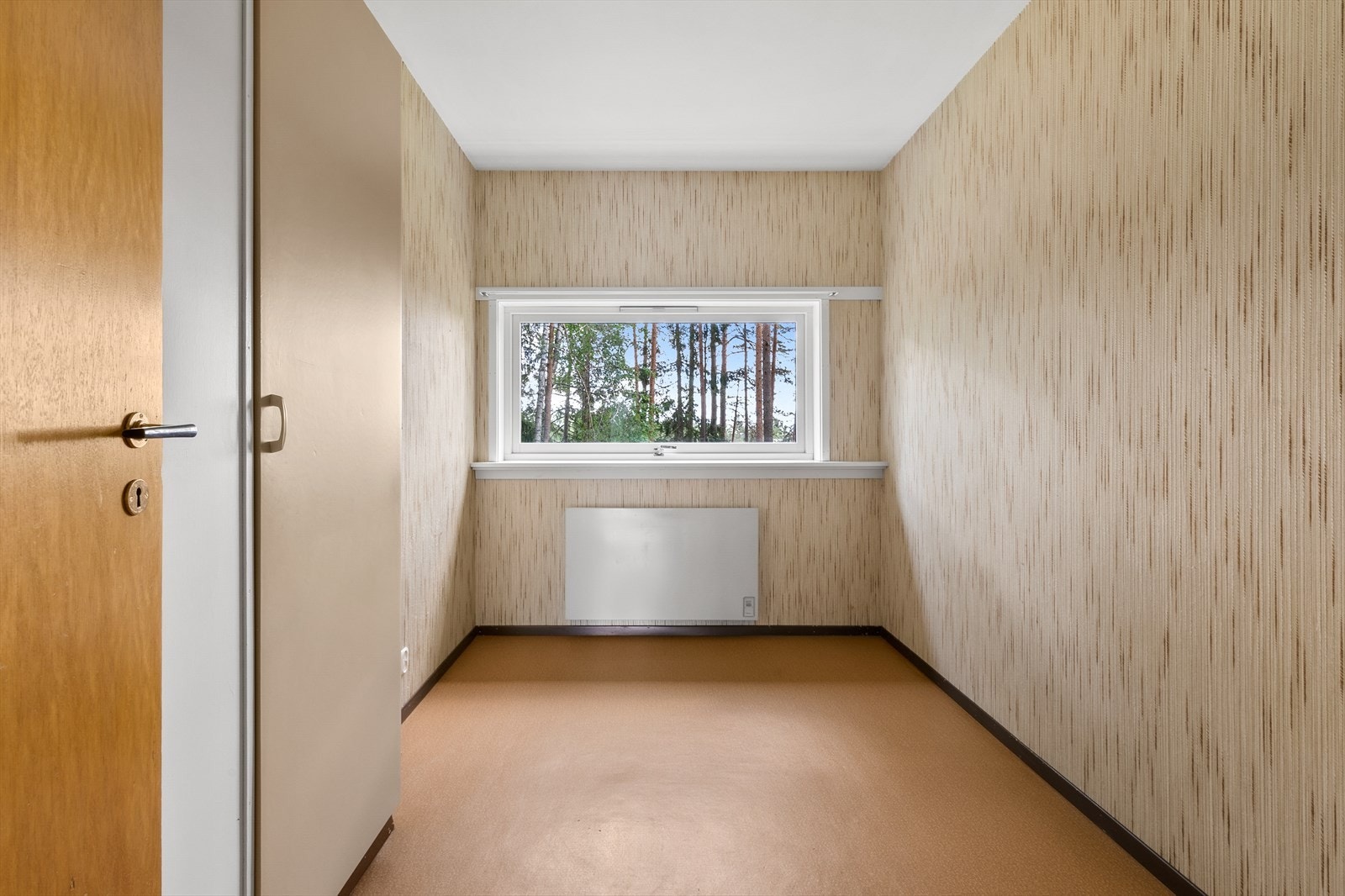 Soverom 2 har plass til seng og andre møbleringer etter ønske. Galleribilde