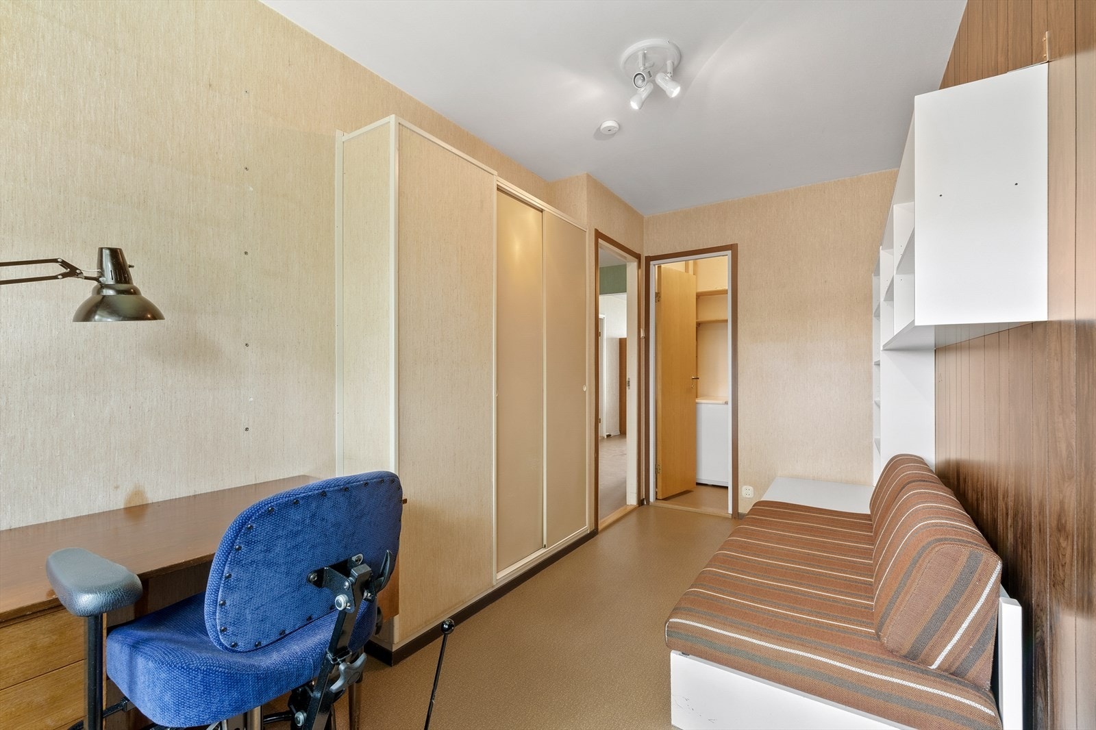 Dette rommet egner seg til å bli brukt som kontor eller barnerom, alt etter ditt ønske! Galleribilde