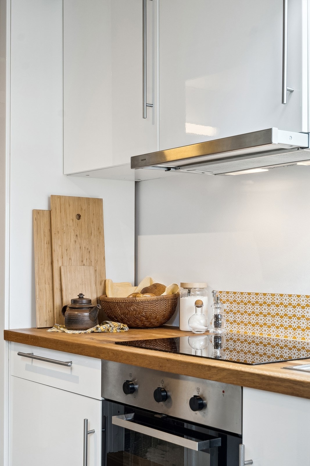 Det er også godt med skap- og benkeplass. Galleribilde