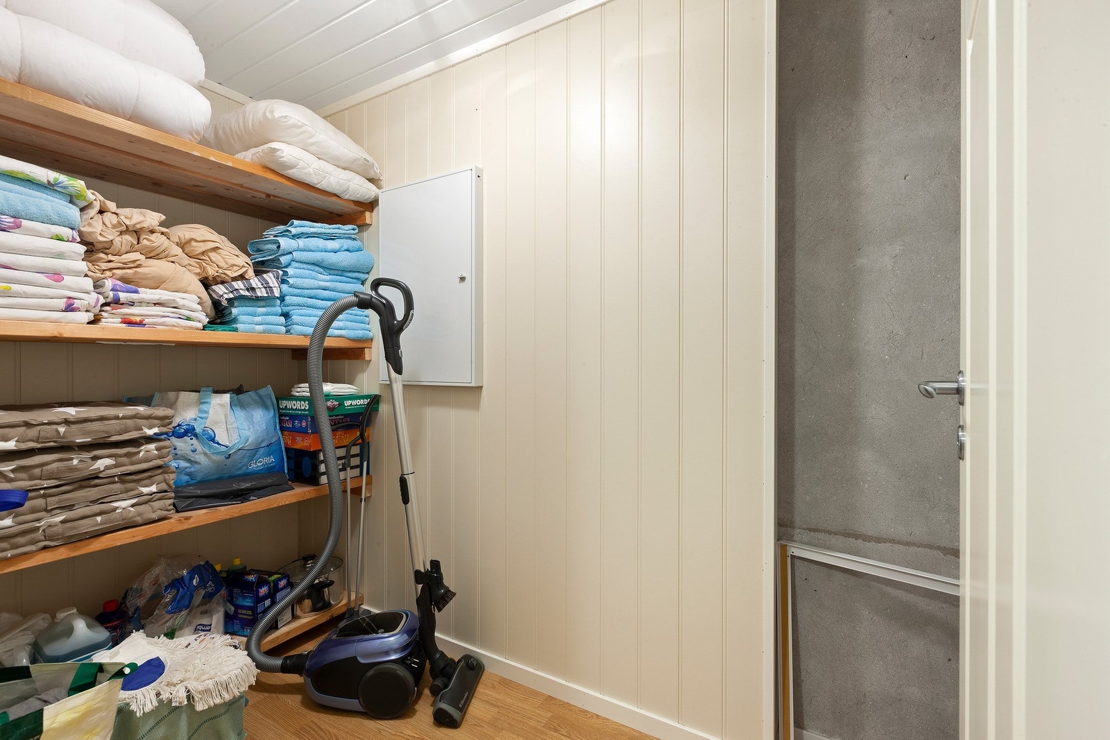 Bod med gode oppbevaringsmuligheter. Galleribilde