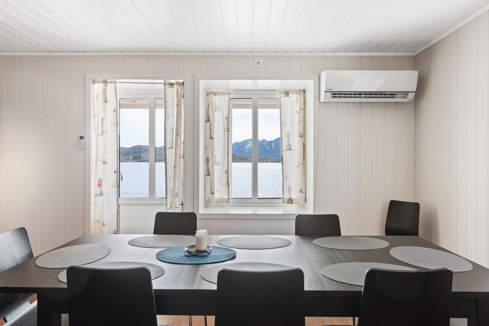 Utsikt fra spisestue Galleribilde