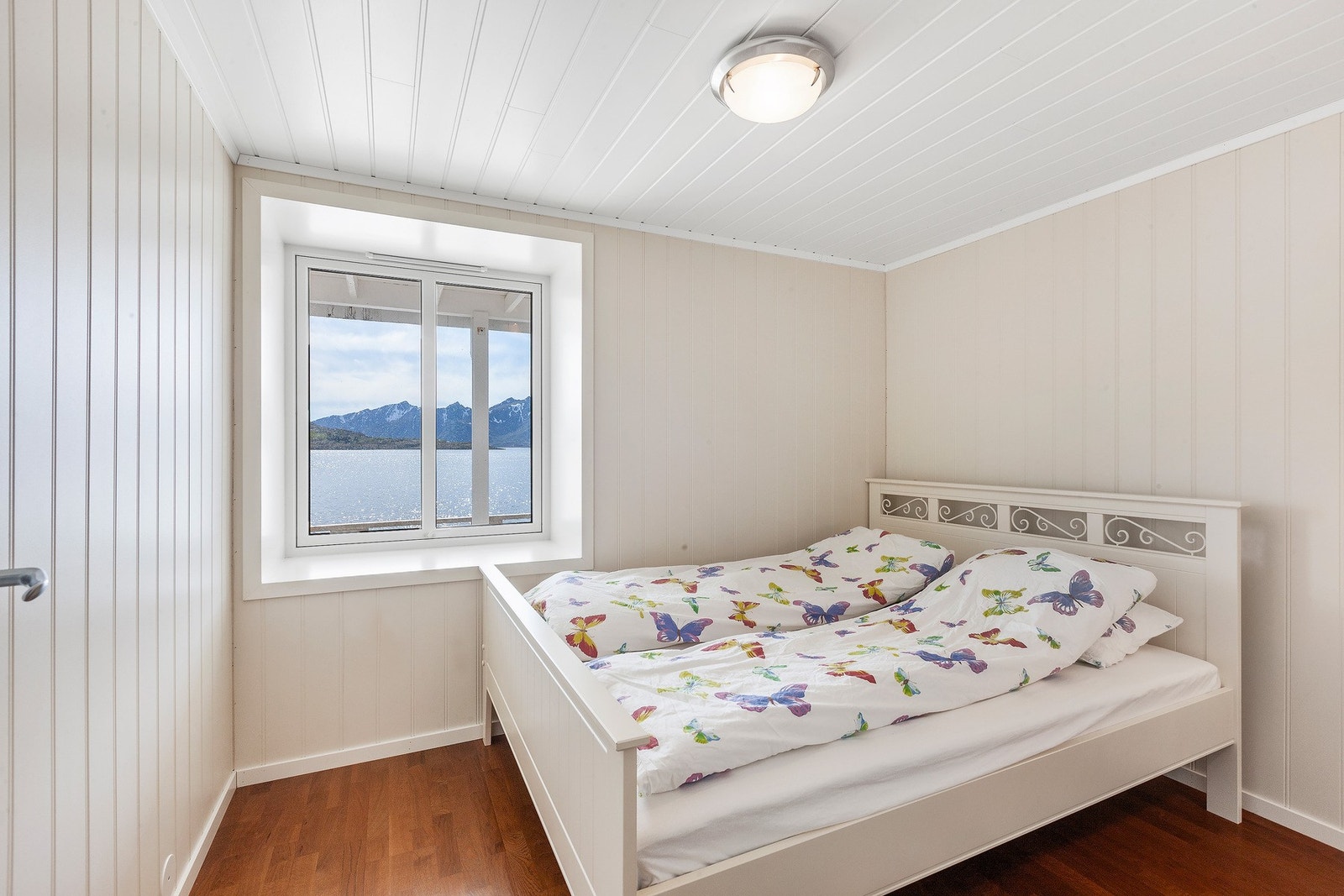 Leiligheten har 4 soverom av god størrelse Galleribilde