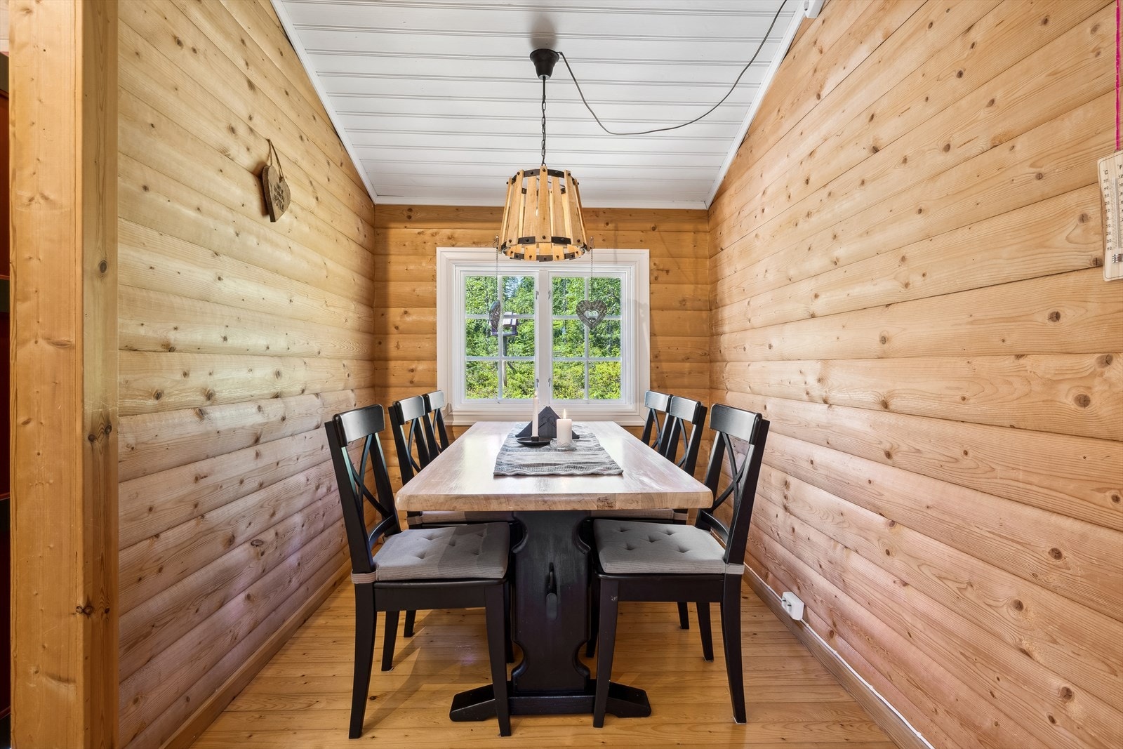 Hytta har en overraskende god planløsning Galleribilde