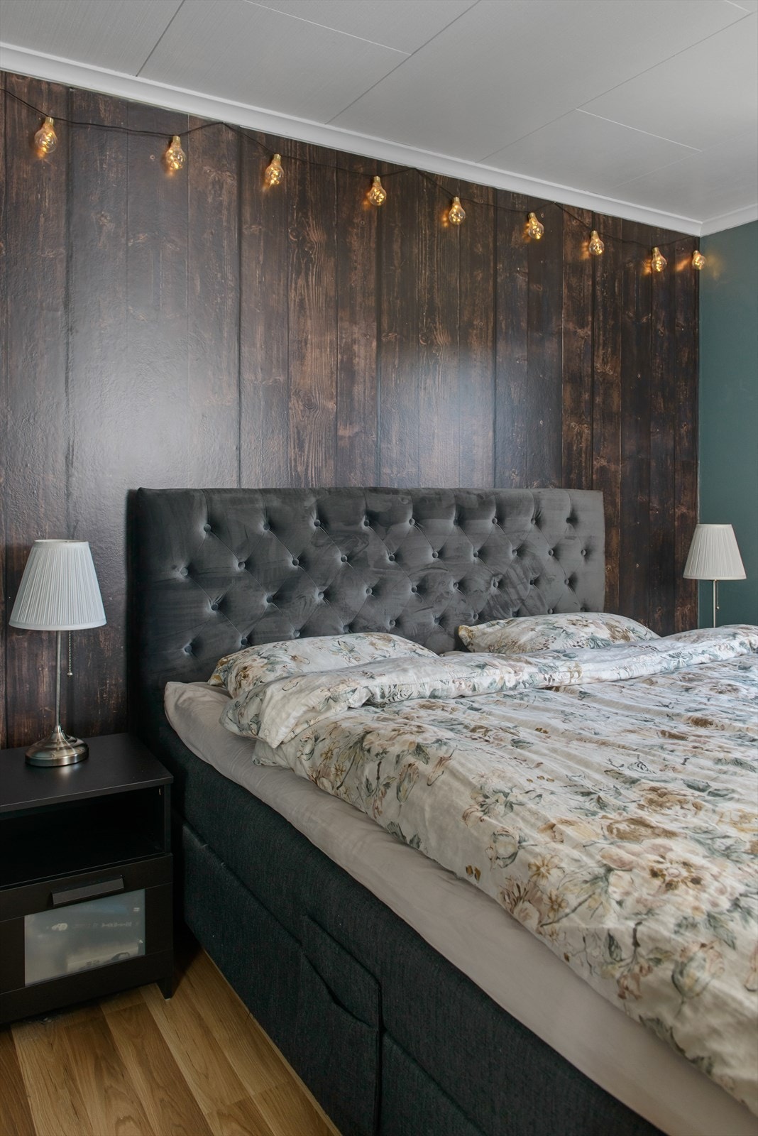 Hovedsoverom med god plass til dobbeltseng. Galleribilde