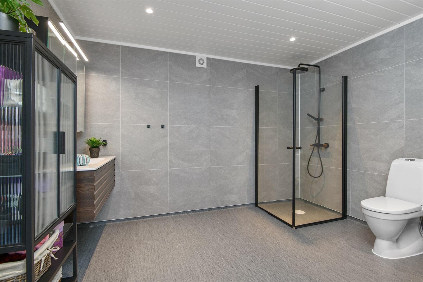 Totalrenovert bad fra 2024. Galleribilde