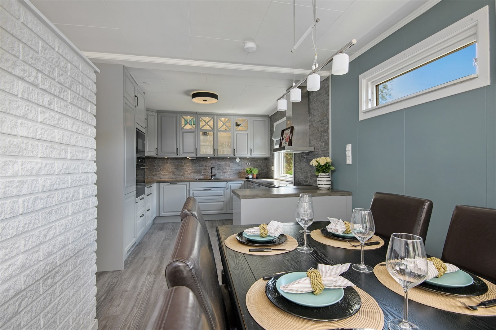 Muligheter for spisegruppe i tilknytning til kjøkkenet. Galleribilde