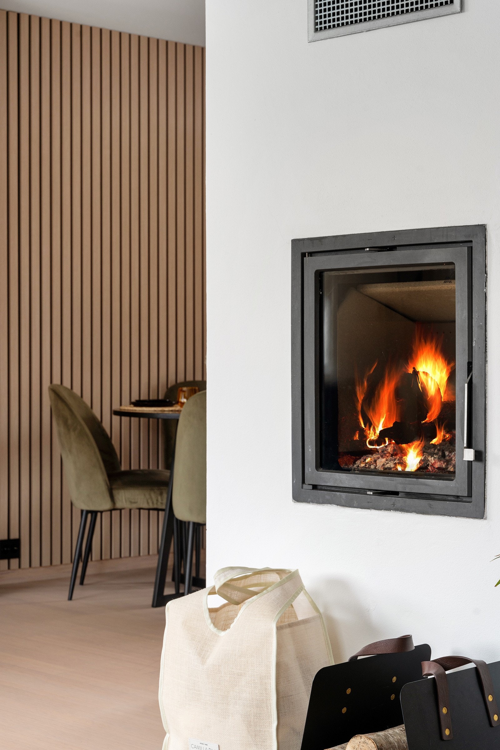 Pen peisovn som gir god varme hele året. Galleribilde