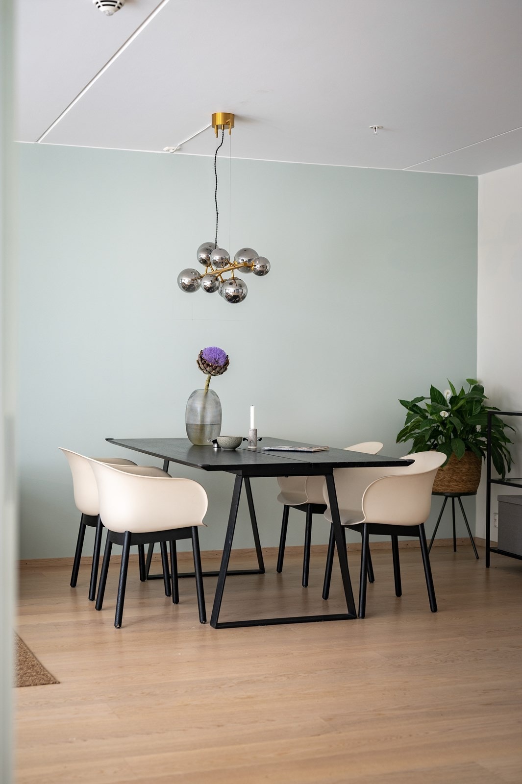 Her er det god plass til å innrede med stort spisebord Galleribilde