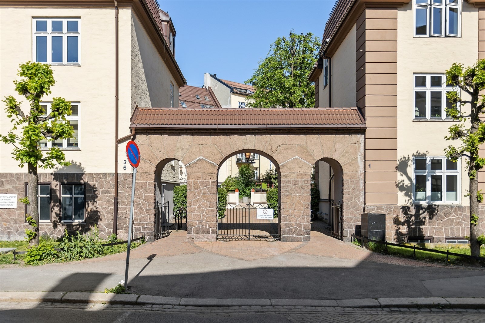 Her bor man rolig og tilbaketrukket, men samtidig sentralt Galleribilde