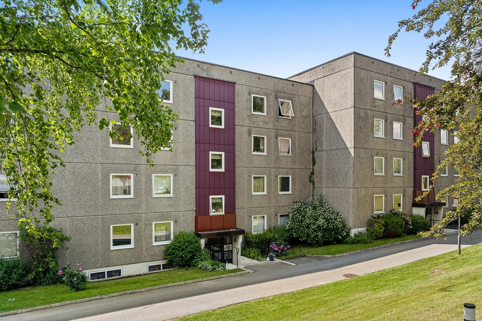 - Leiligheten ligger i et veldrevet borettslag i rolige omgivelser - Galleribilde