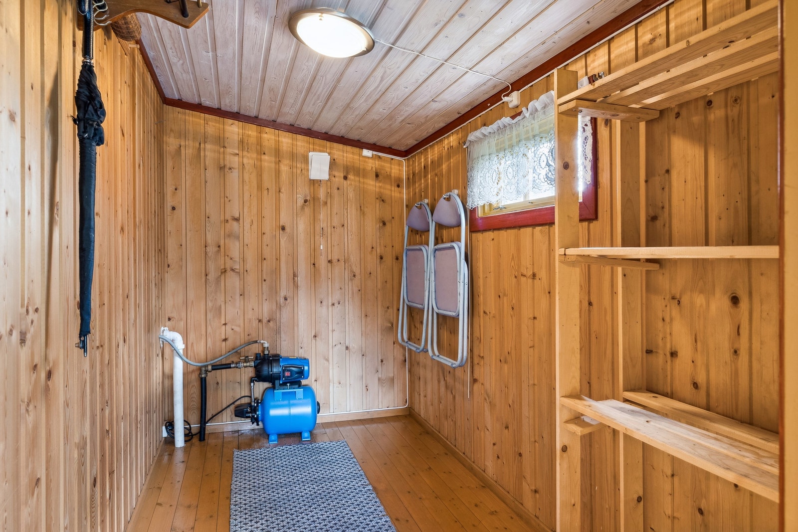 Bod hvor blant annet vannpumpen er plassert Galleribilde