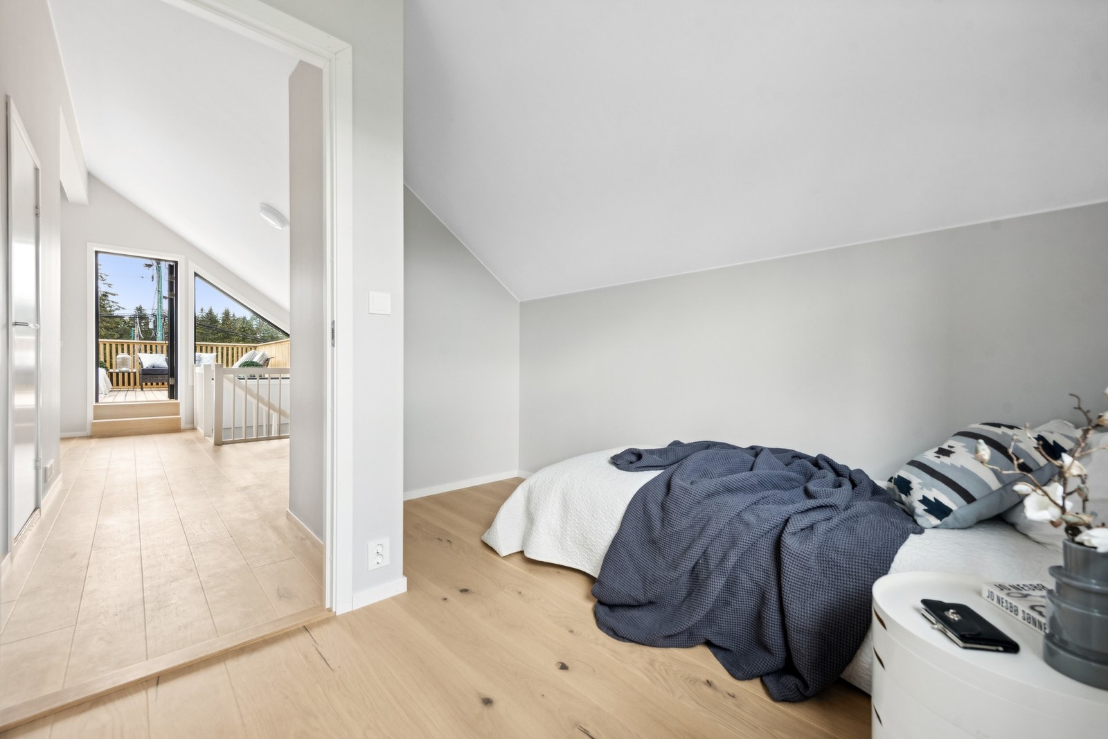 Det er i dag to soverom i denne etasjen. Galleribilde