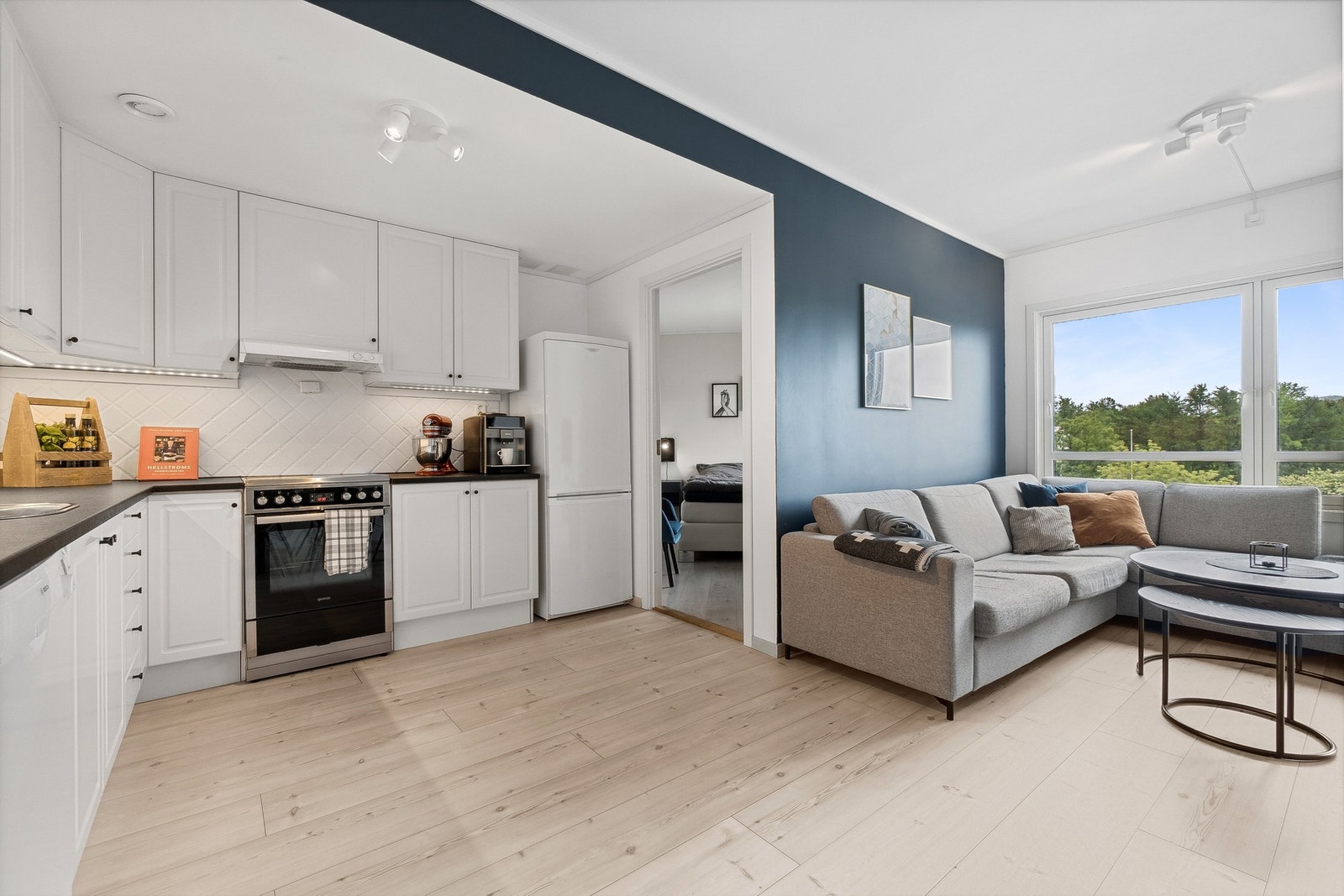 Stue/kjøkken Galleribilde