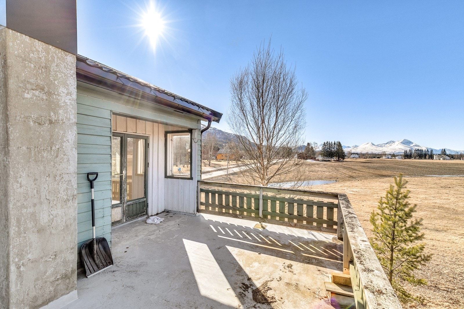 Inngang 2 - 2etg - Terrasse med utgang fra stuen Galleribilde