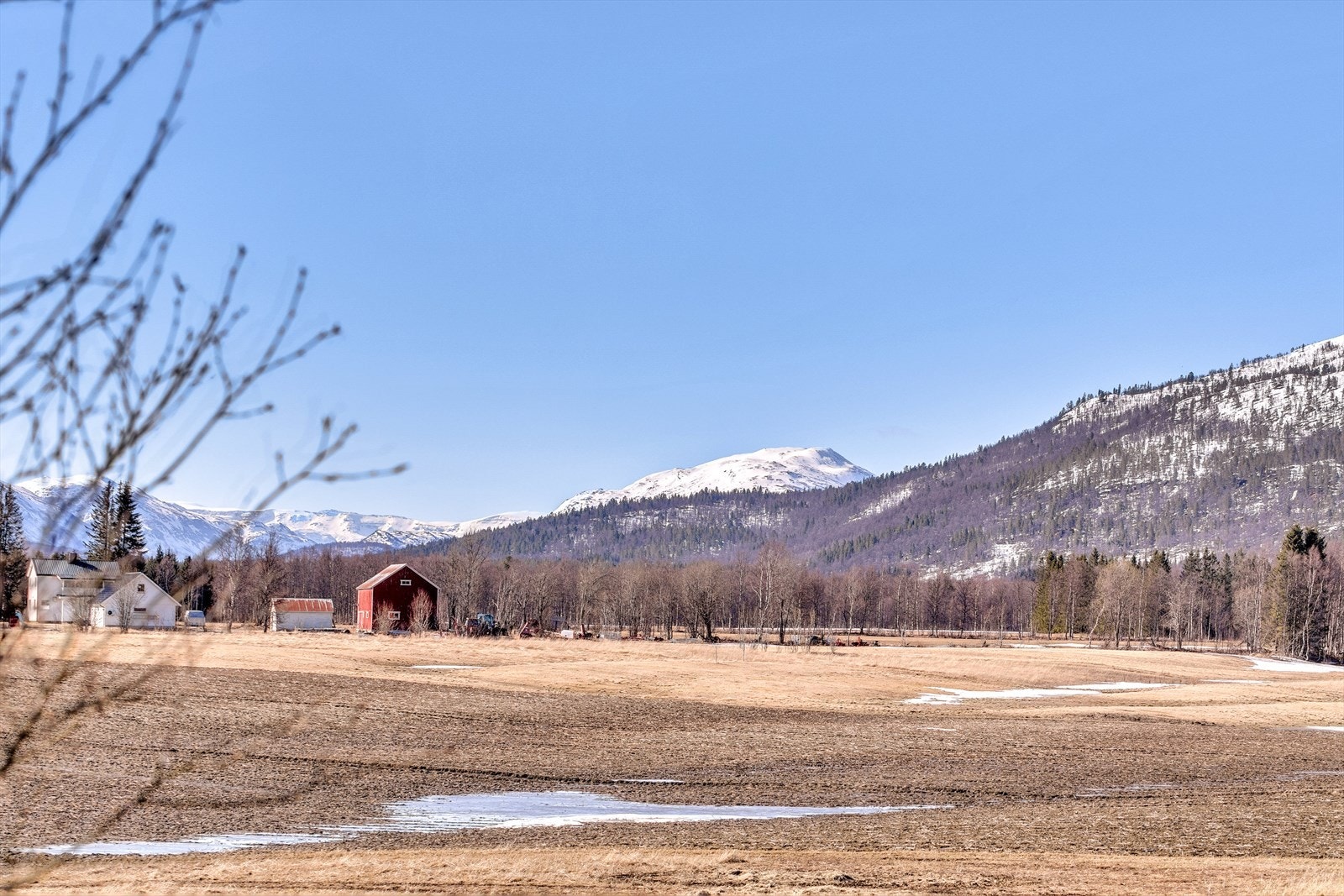 Flott utsikt fra eiendommen! Galleribilde
