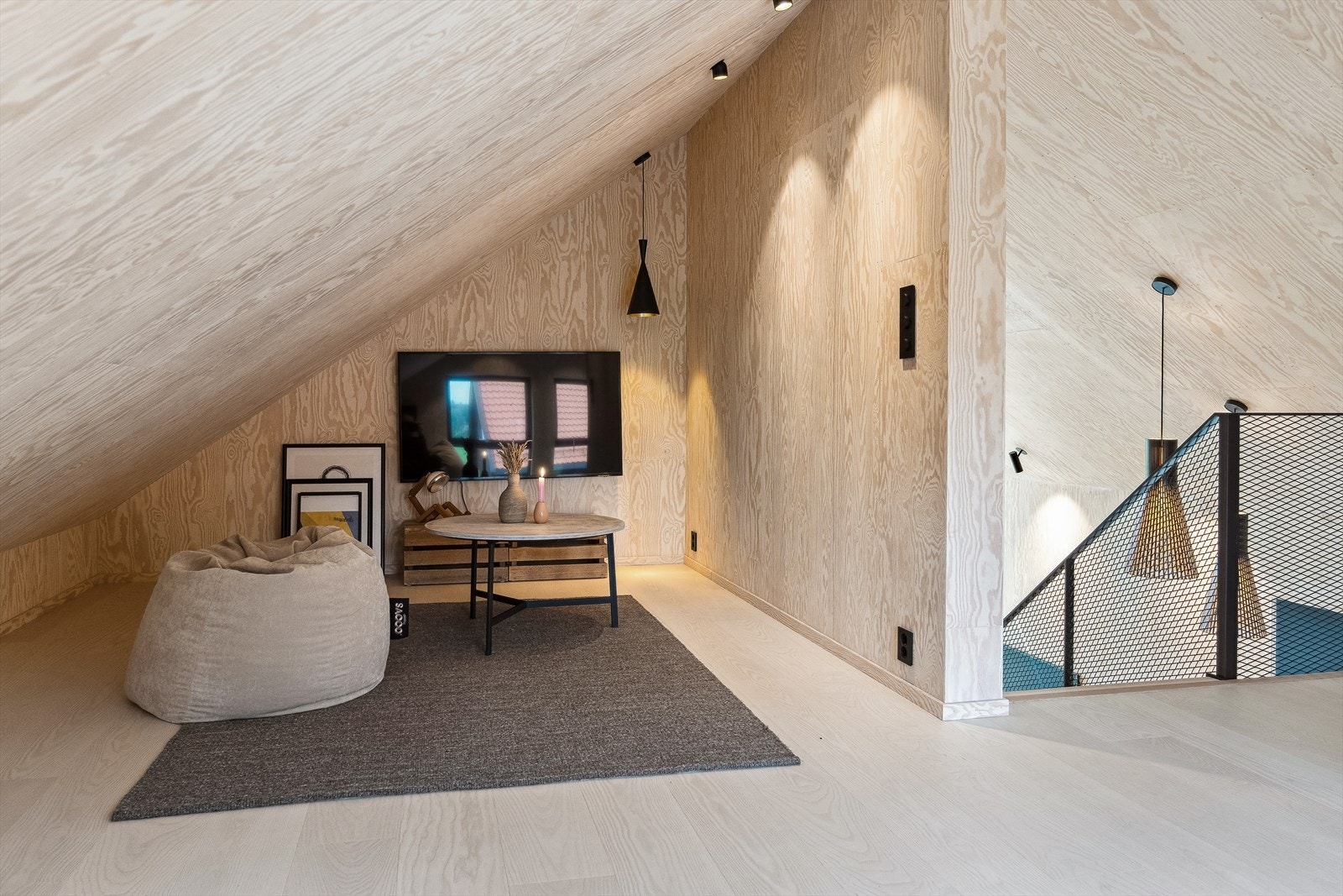 Det presiseres at hemsen er byggemeldt som tilleggsdel/ikke egnet for varig opphold. Galleribilde