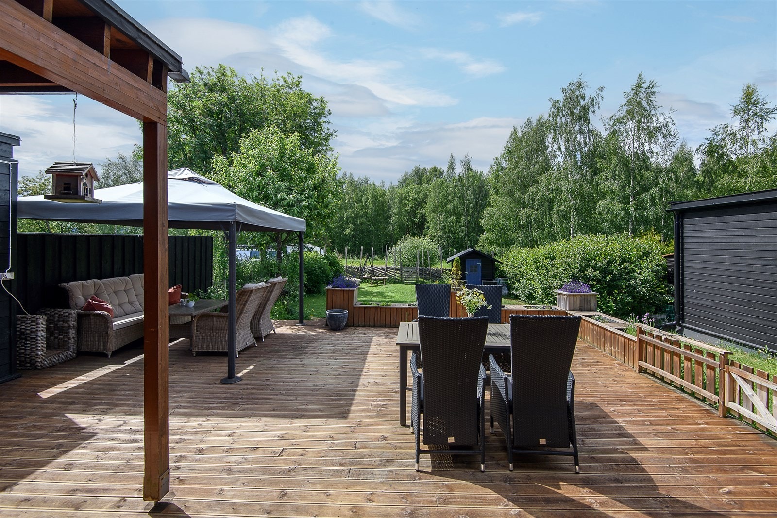Pent opparbeidet og flat tomt. Galleribilde