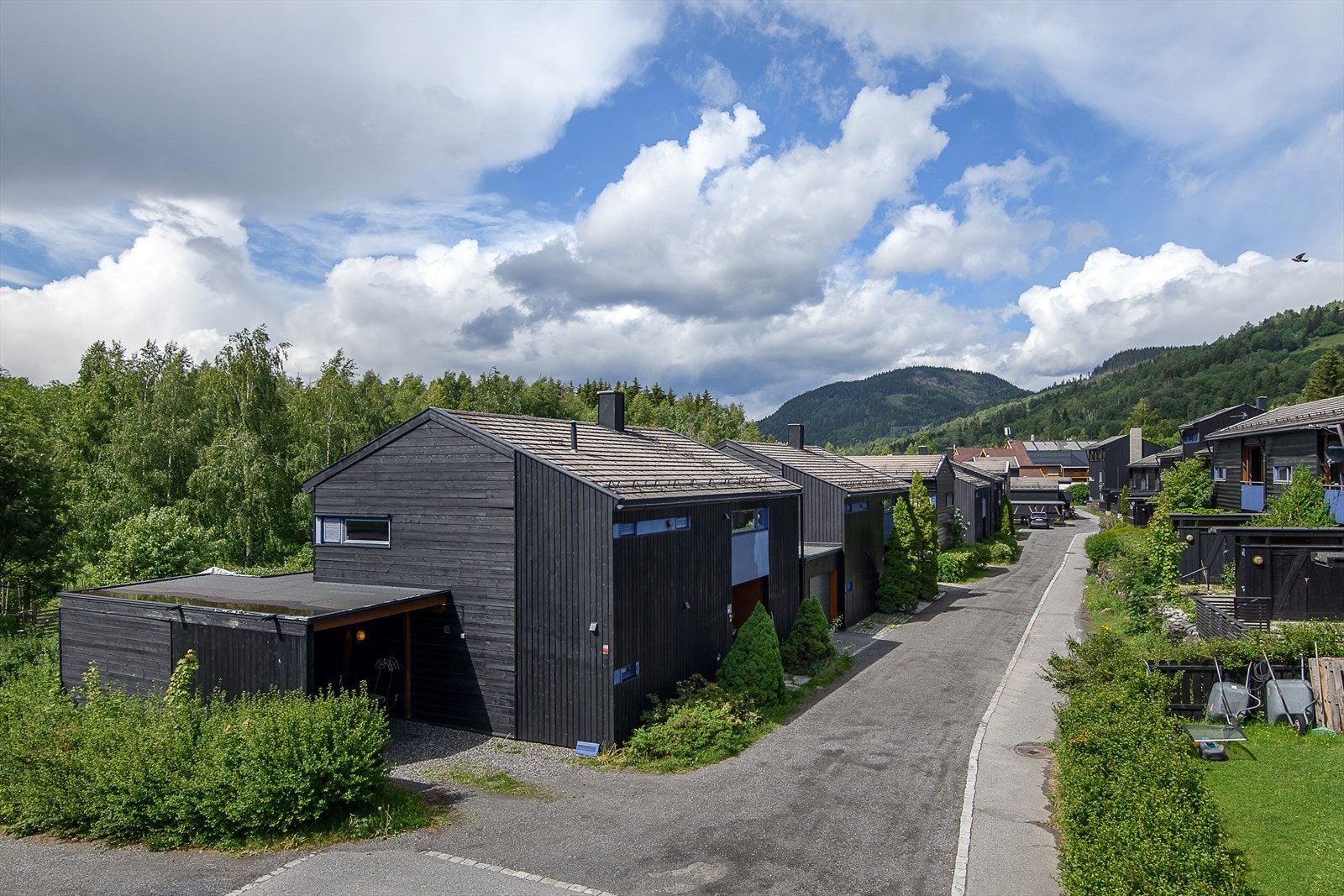 Familiebolig i et stille og veletablert nabolag. Galleribilde