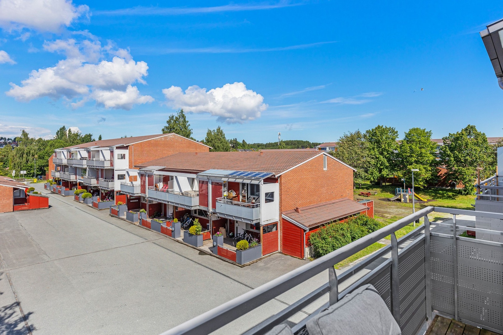 Balkong med gode solforhold. Galleribilde