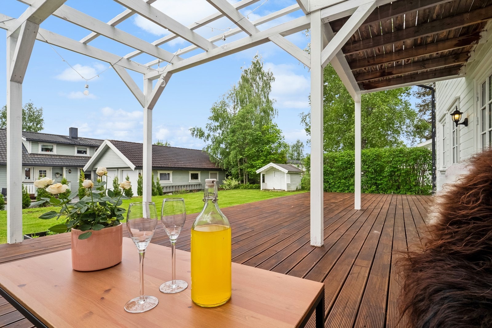 Uteplassen innbyr til lek og aktivitet for store og små! Galleribilde