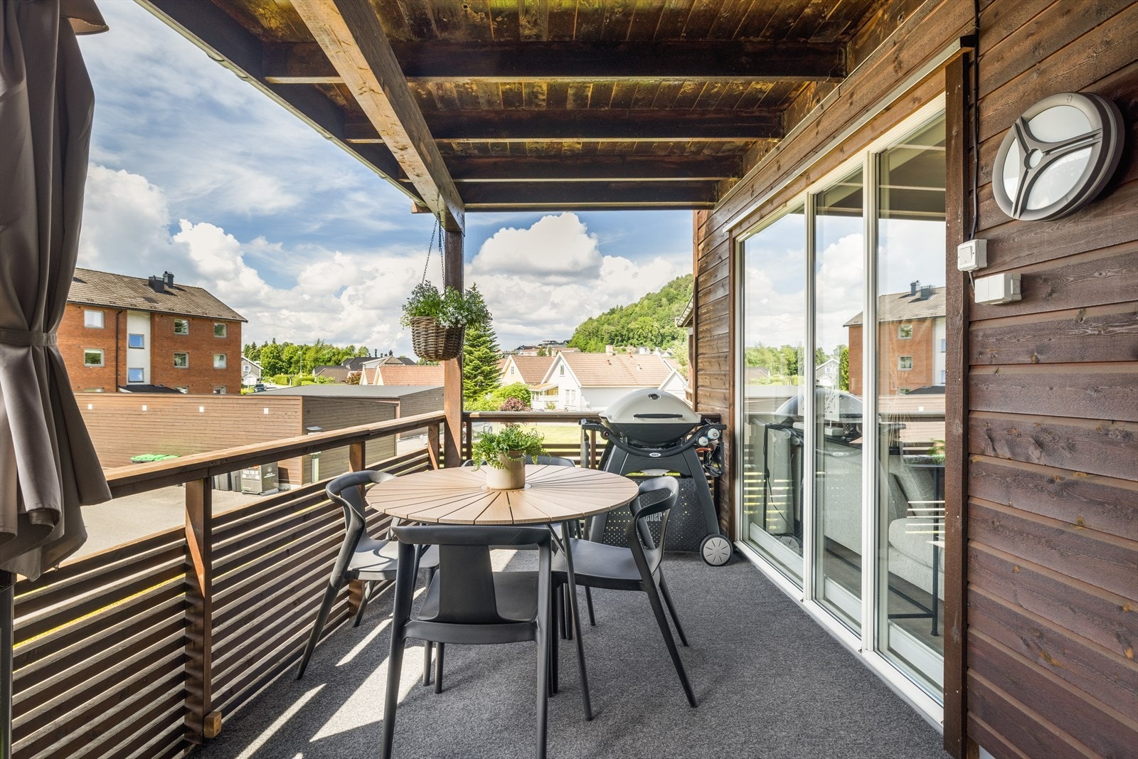 Her kan solen nytes i fine omgivelser. Galleribilde