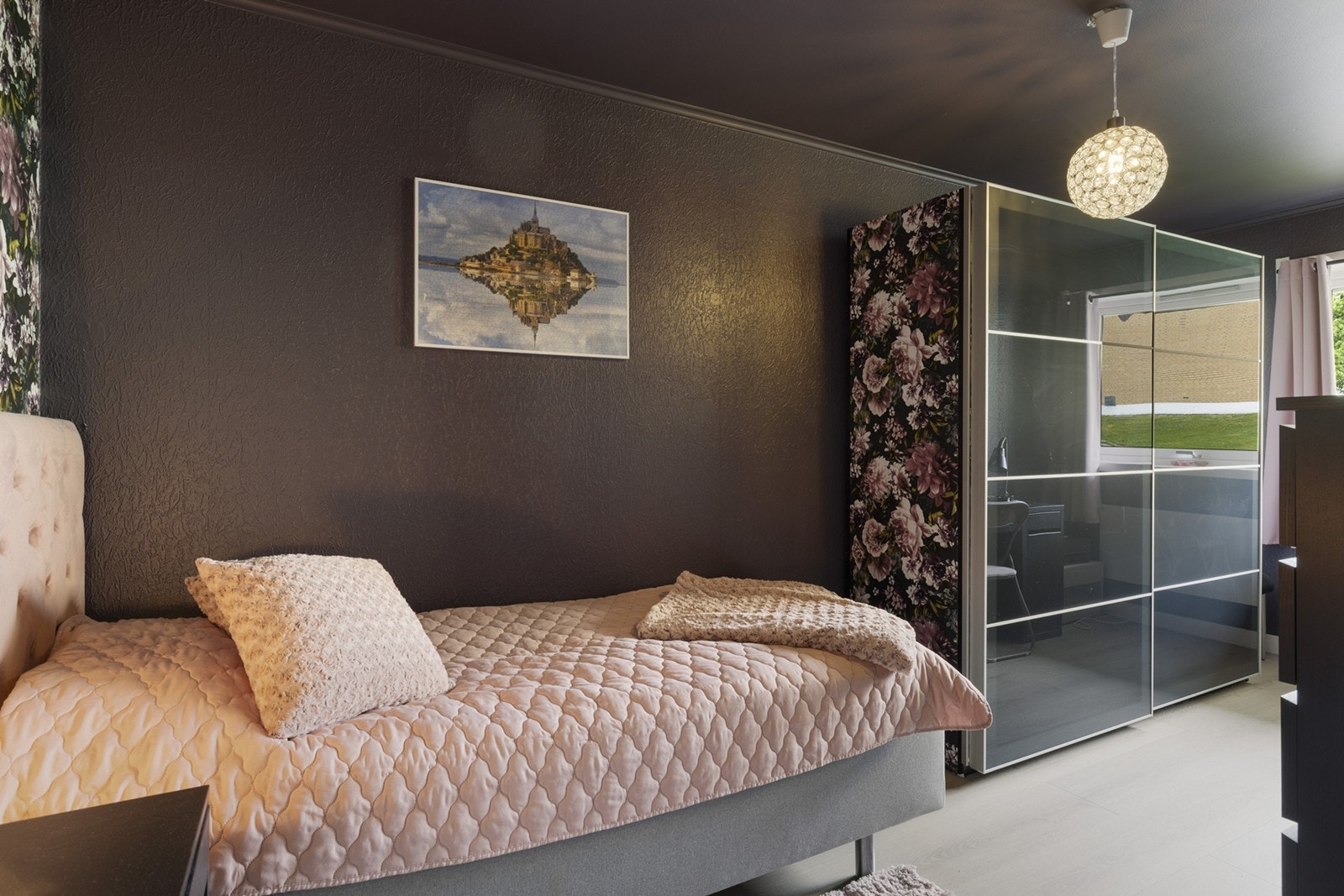 Soverom 2 - Soverommet har plass til seng og annet møblement. Galleribilde