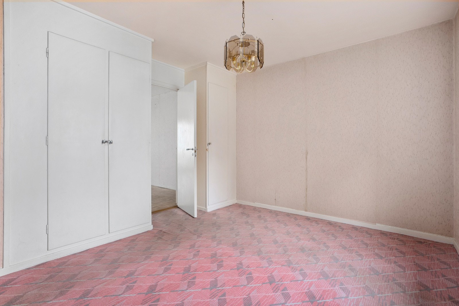 Hovedsoverom er utstyrt med garderobeskap Galleribilde