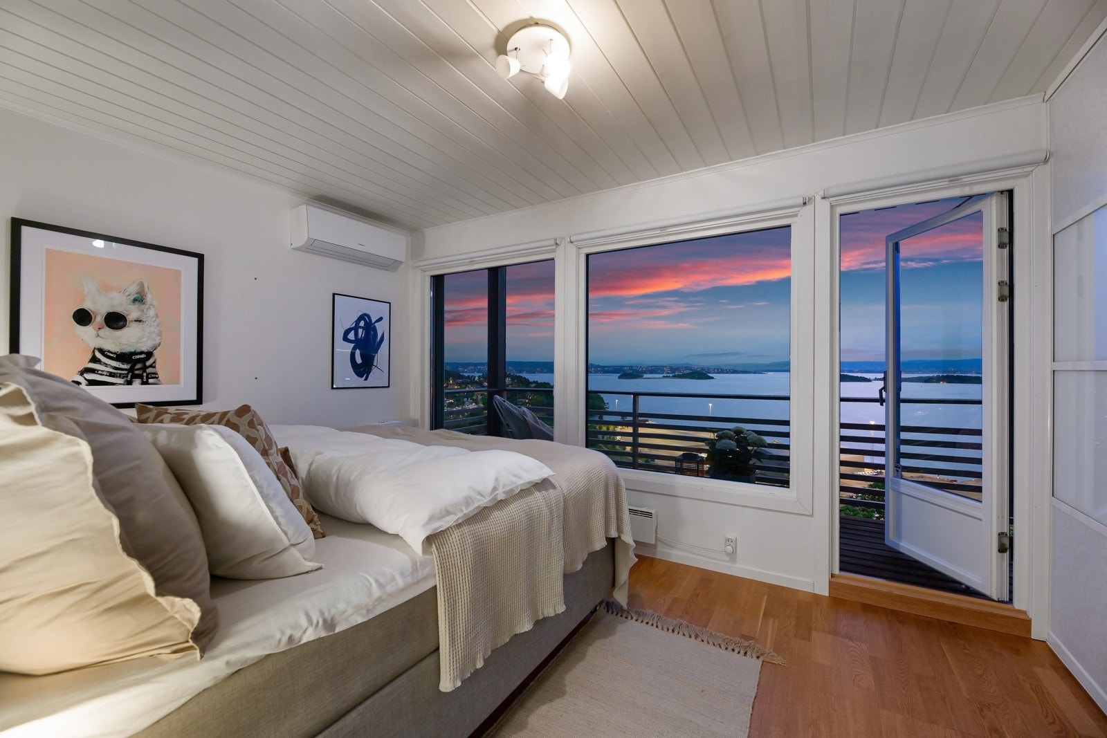 Soverom 1 av 3 i 2. etasje Galleribilde