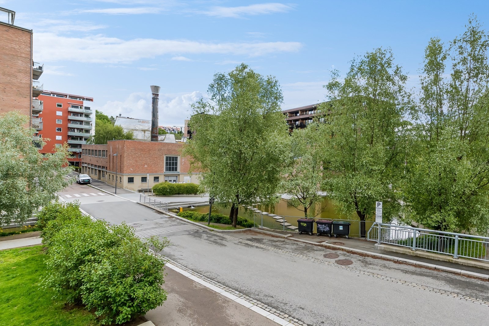 Tanken bak Kværnerbyen er at den skal være enkel å bo i. Fra boligen har man umiddelbar nærhet til mange servicetilbud, gode kollektivmuligheter, samt store grøntområder. Galleribilde