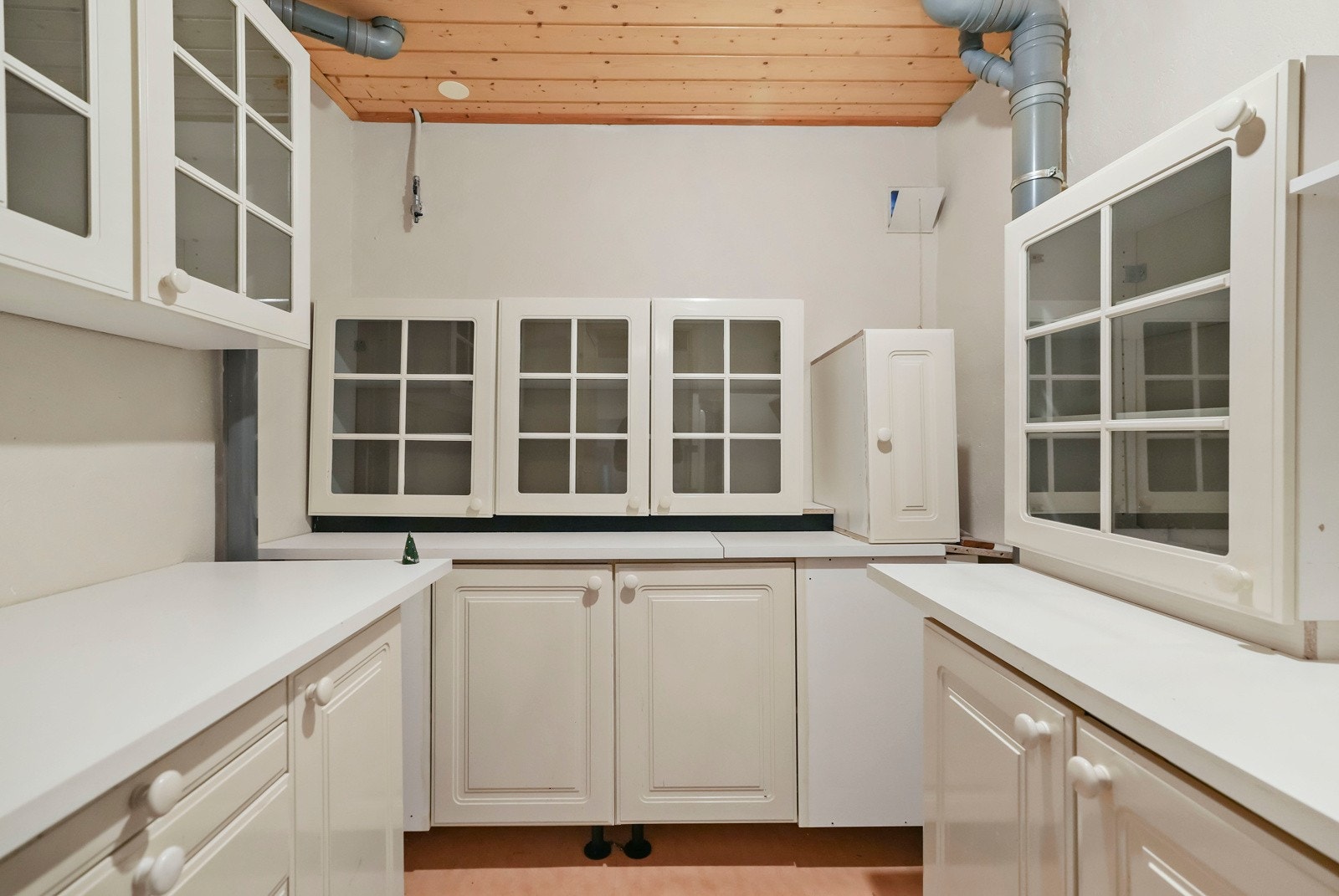 Bod i underetasjen Galleribilde