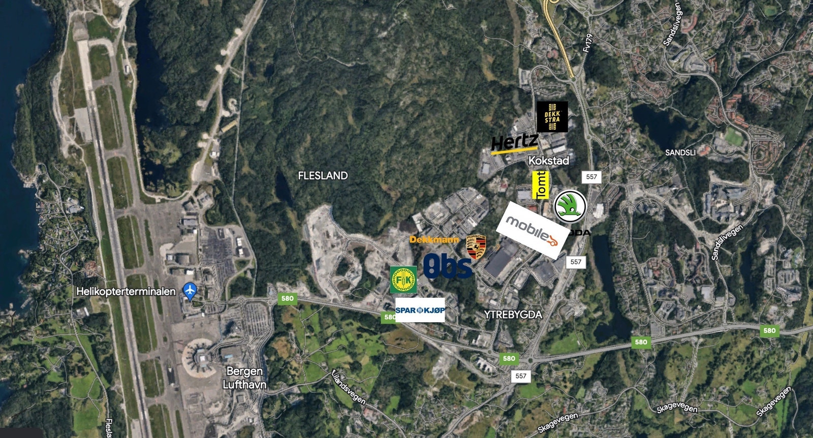 Området har flere store handelsaktører. Galleribilde