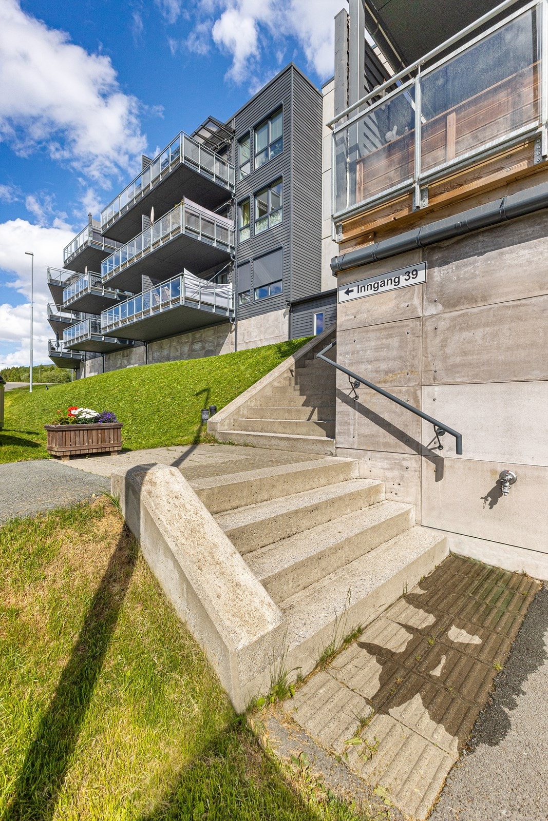 Pene utearealer. Galleribilde