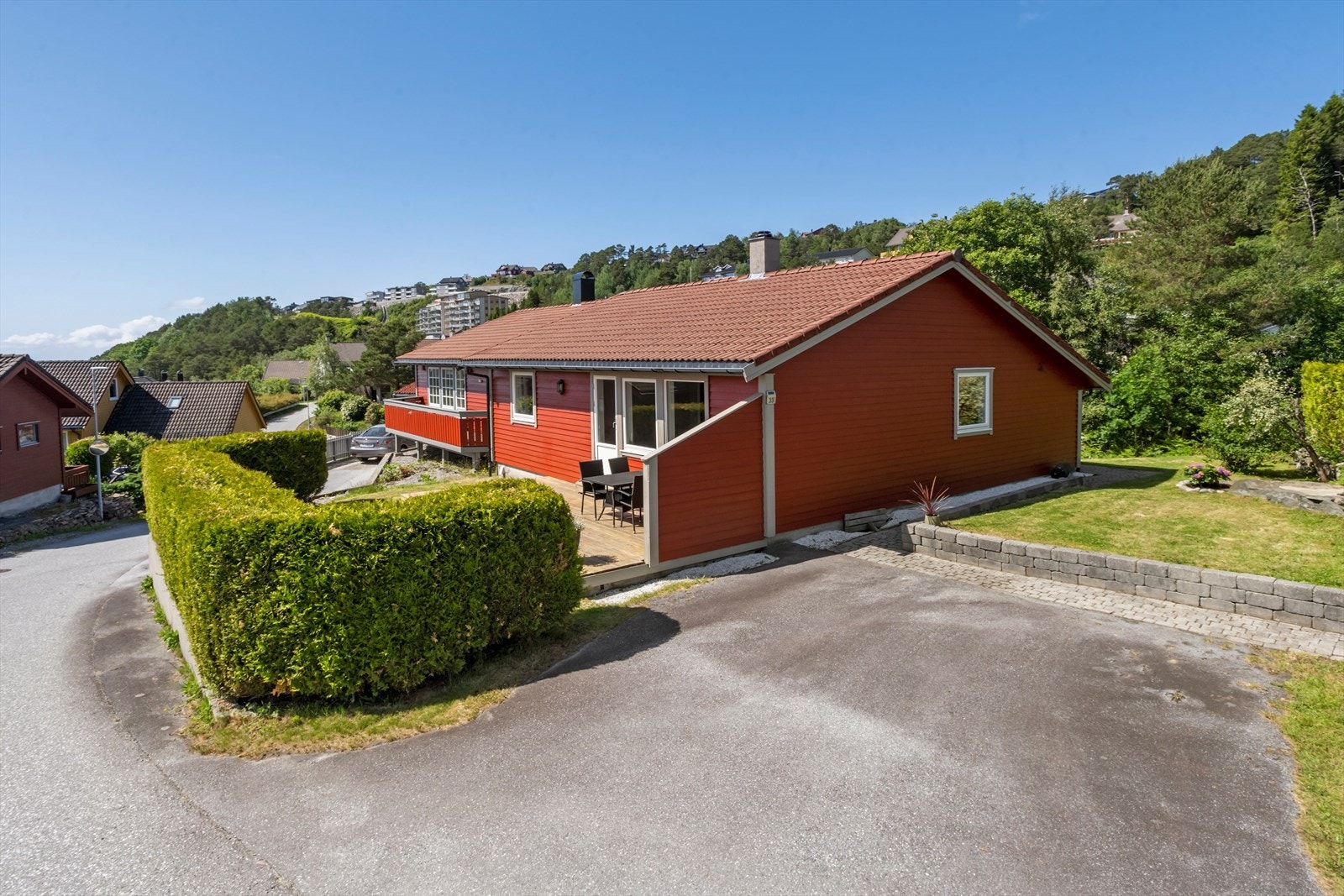 Velkommen til Skipardalen 33 - en vertikaldelt 2-mannsbolig Galleribilde