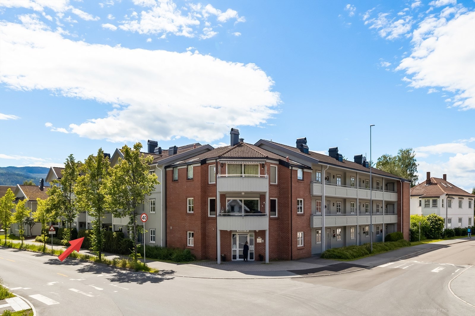 Meget pen 2-roms i 1.etasje i populære Wollhjørnet Sameie. Galleribilde