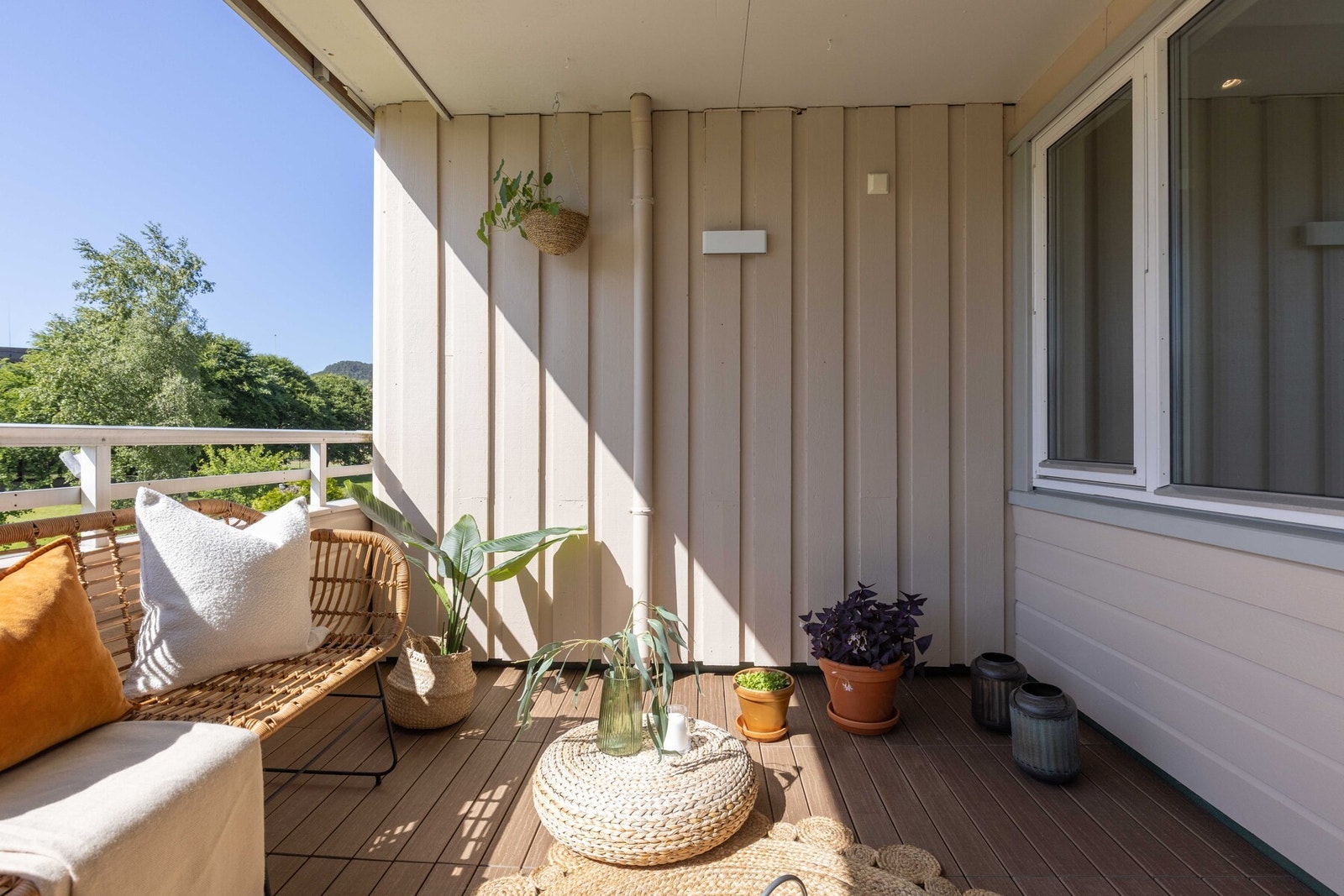 Denne er vestvendt og har gode solforhold, spesielt på ettermiddag Galleribilde