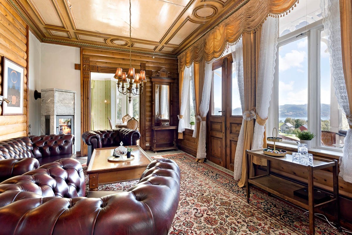 Stue med utgang til hagen Galleribilde