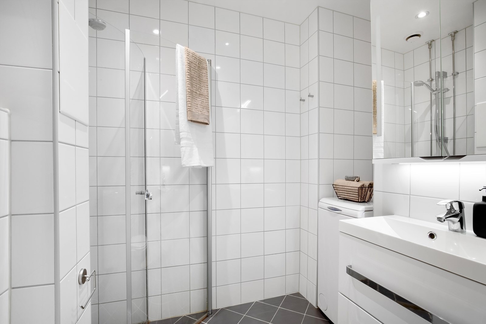 Pent flislagt bad fra 2013 Galleribilde