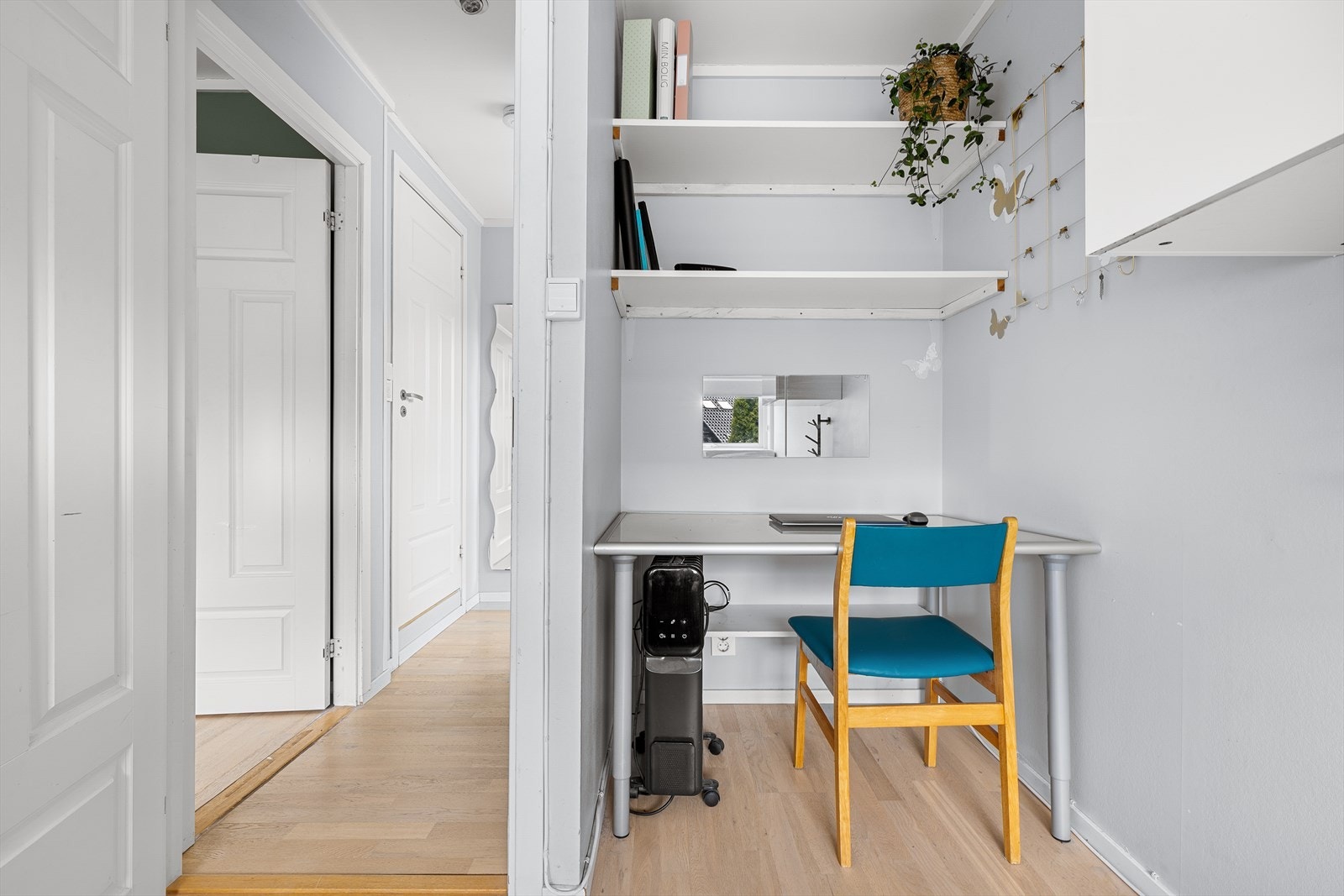 Med en kombinert kontorløsning. Her kan man innrede etter egne ønsker og behov. Galleribilde