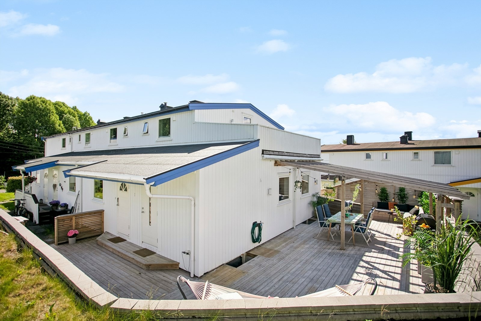 Grevlingveien 68A er et meget attraktivt og påkostet rekkehus med en fantastisk uteplass. Galleribilde