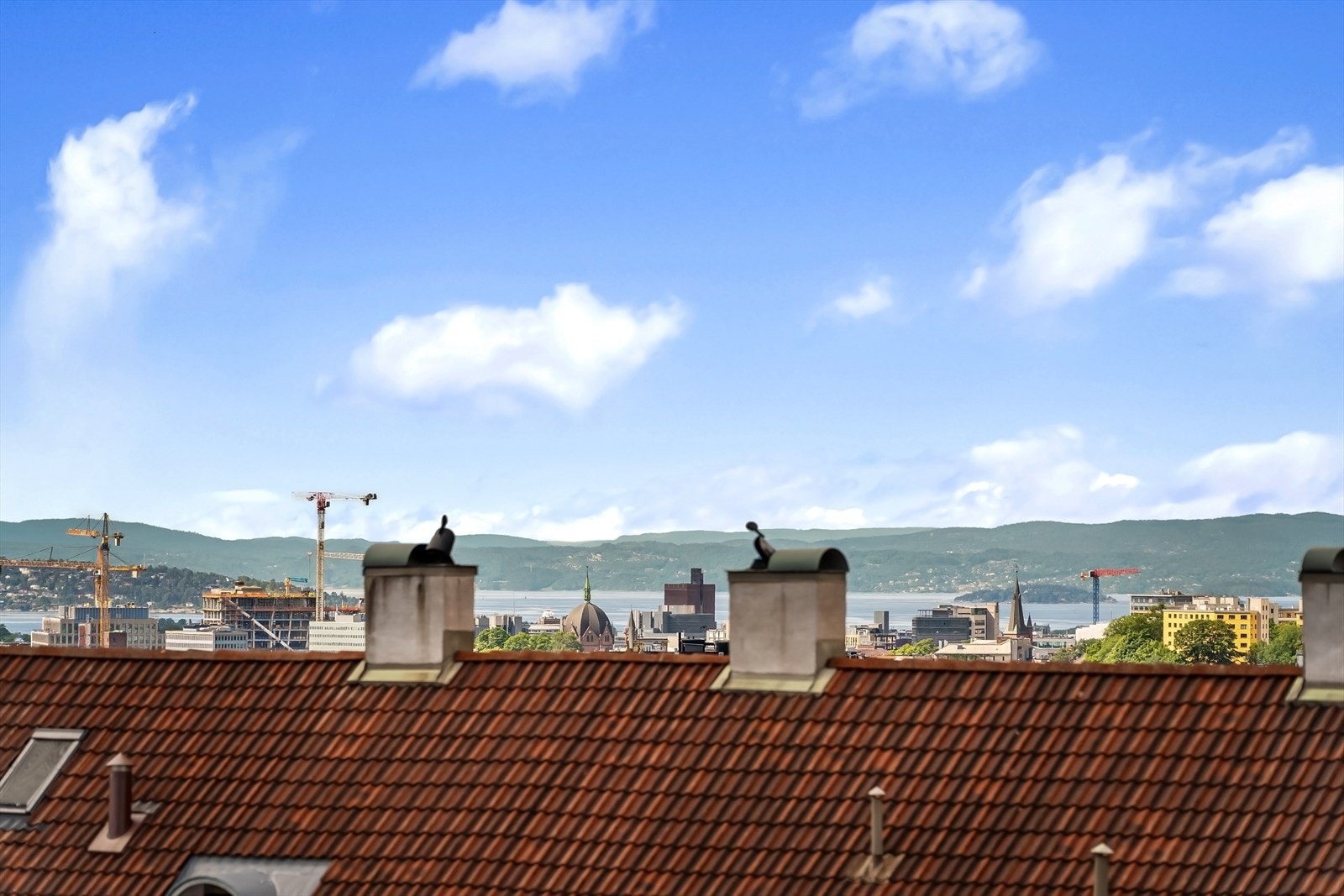 Hyggelig utsyn fra terrassen. Galleribilde