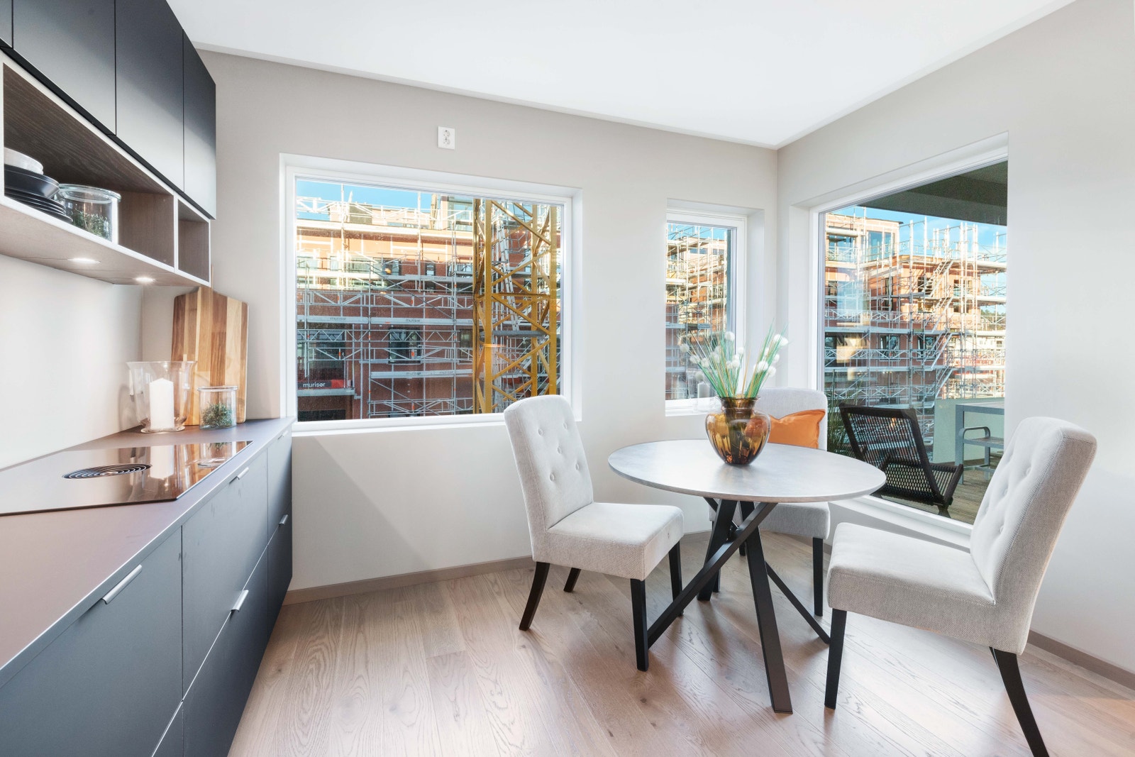 God plass til spisebord Galleribilde