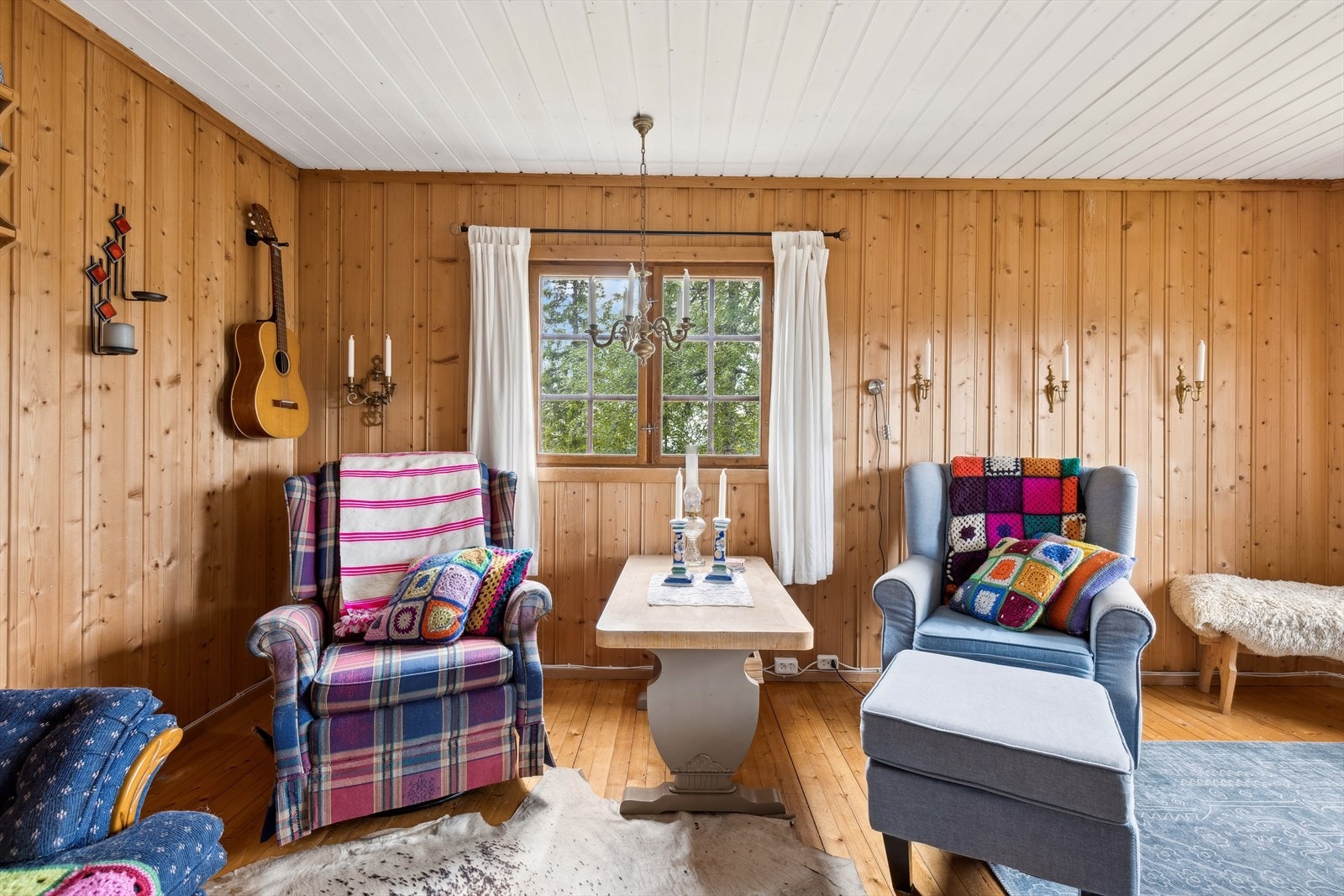 Stuen har flere innredningsmuligheter. Galleribilde