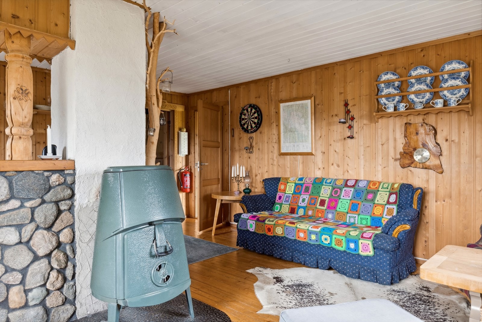 Om kvelden kan dere slappe av foran vedovnen, etter en lang dag i skiløypene. Galleribilde