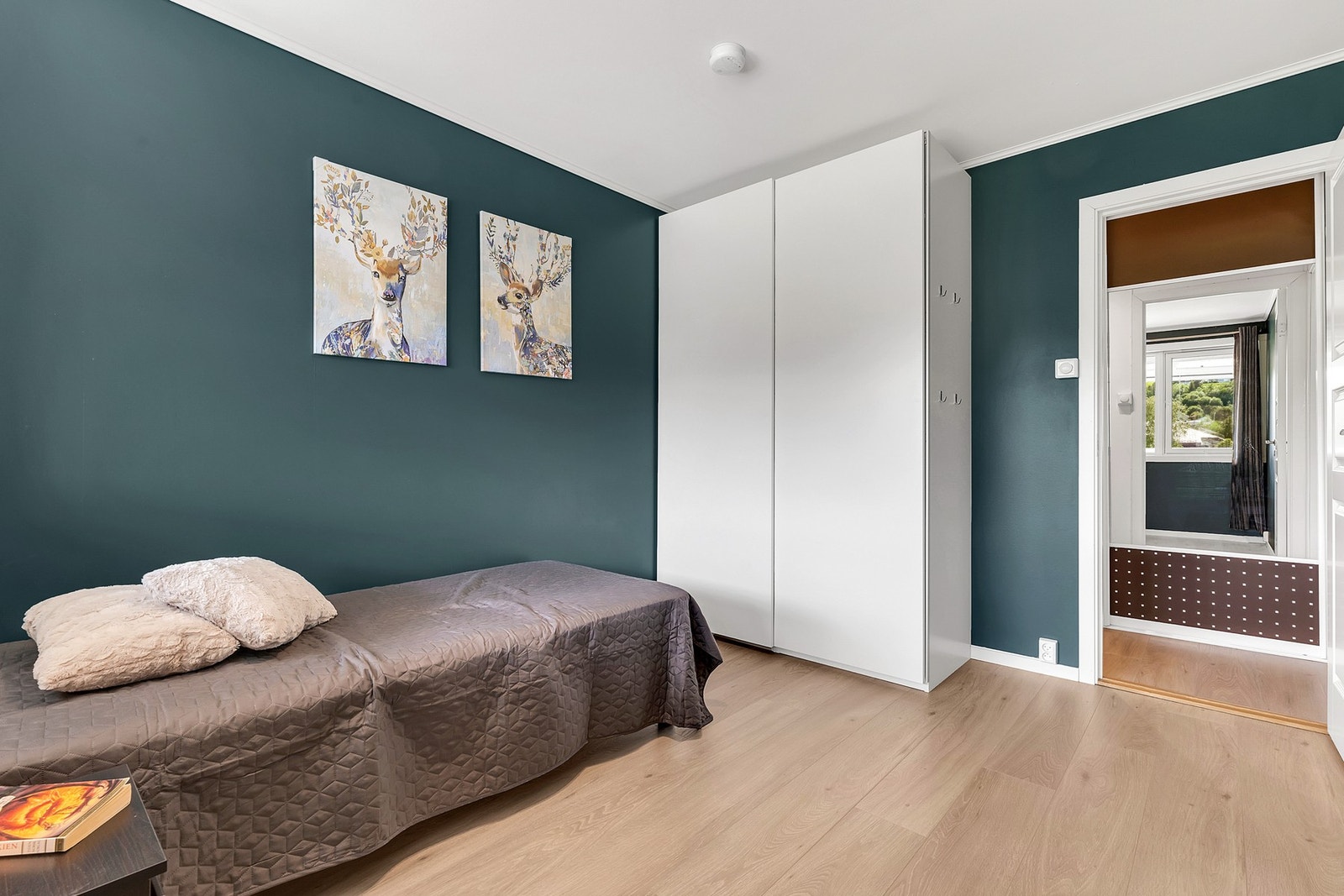 Her har man også plass til garderobeskap. Galleribilde