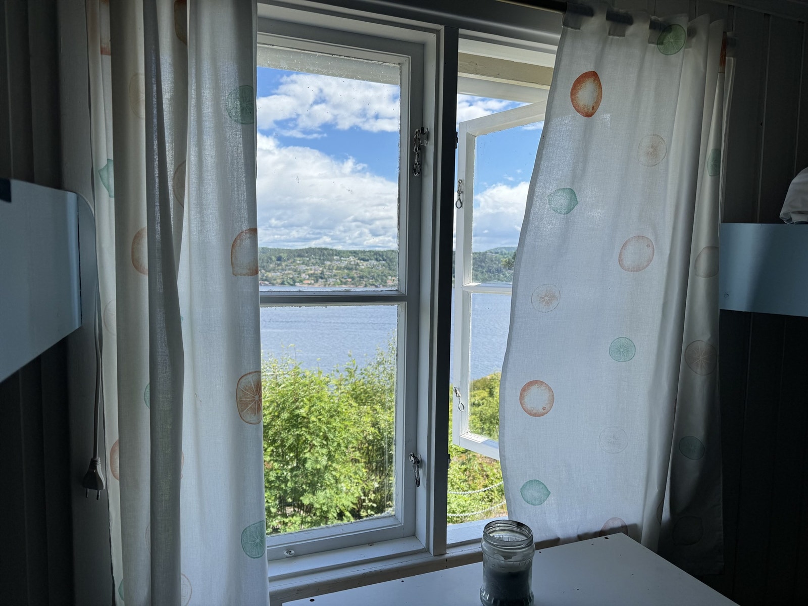 Utsikt fra leilighetsbygg Galleribilde