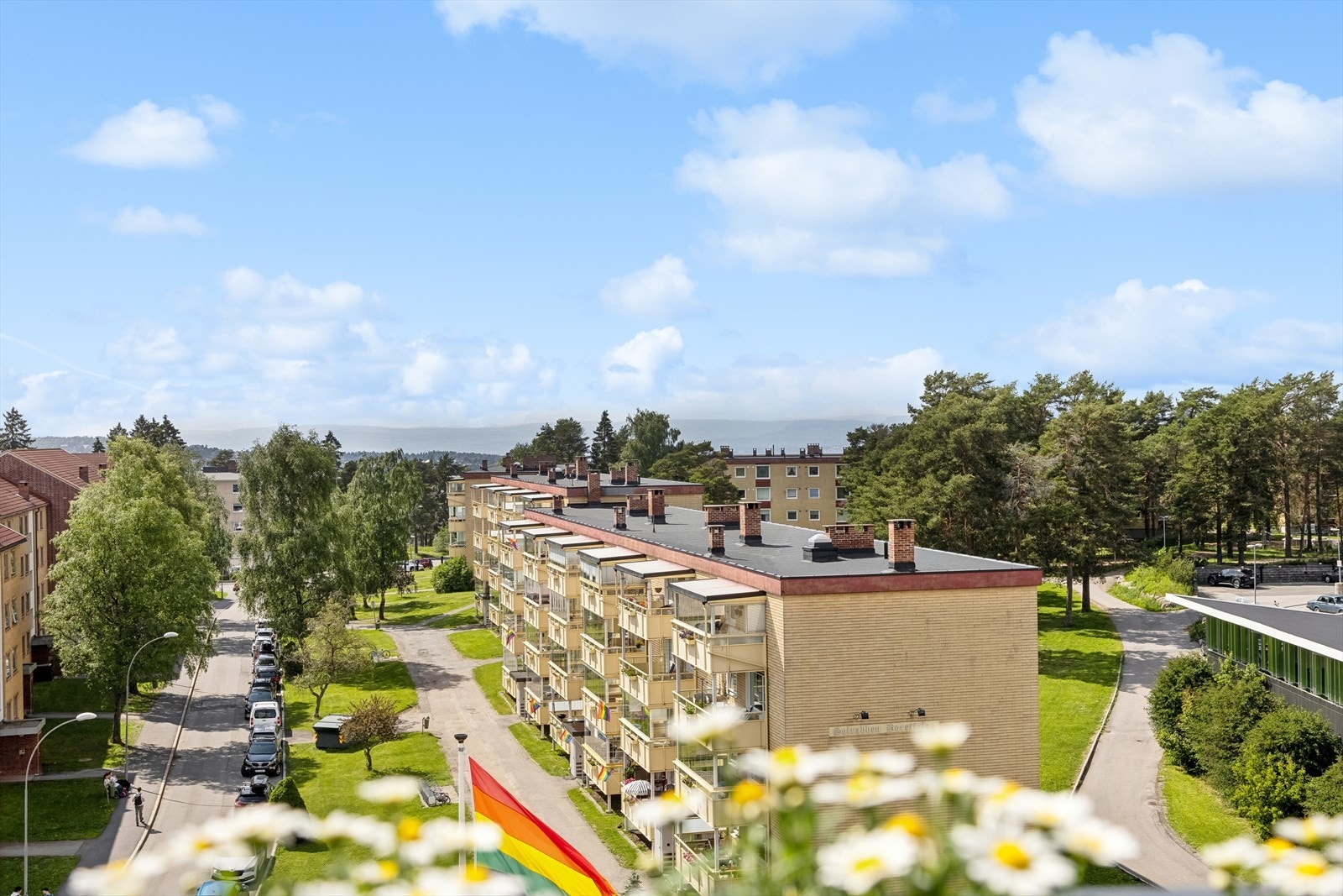 Boligen ligger i et attraktivt og etablert område. Galleribilde