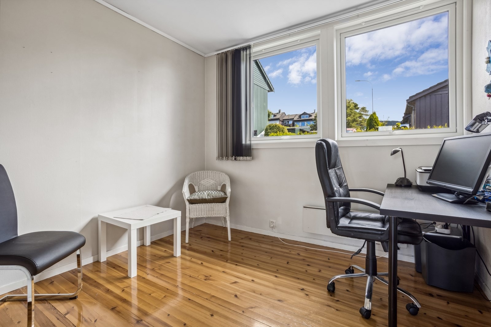 Soverom i 1. etasje som i dag brukes som kontor. Galleribilde