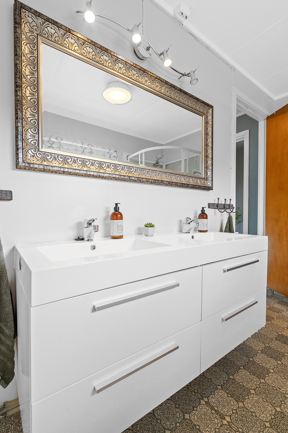 Baderom Galleribilde