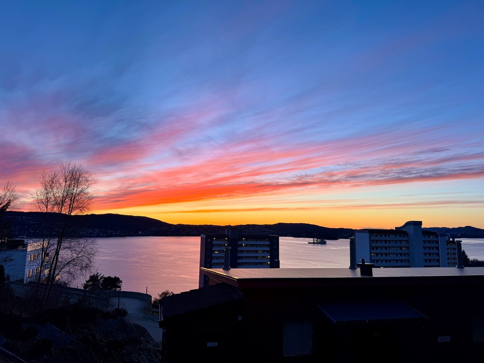 Solnedgang.jpg Galleribilde