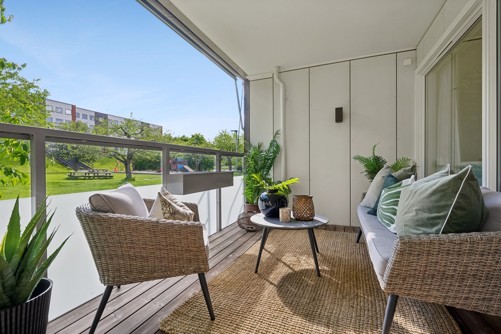 Balkong vendt mot fine fellesarealer Galleribilde